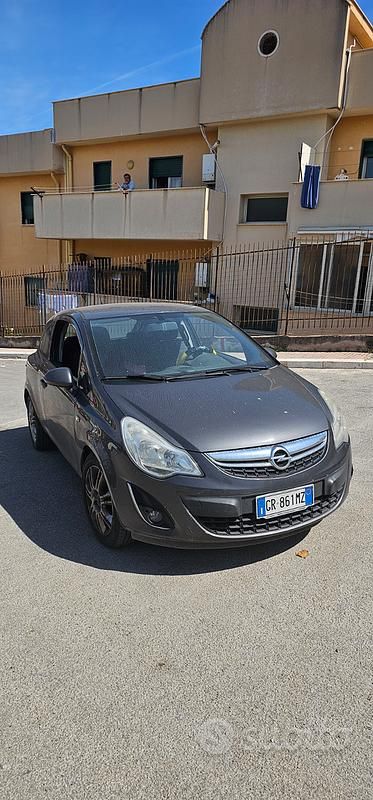 Usata Opel Corsa Club 85 CV (62 kW) 2011 Grigio Utilitaria