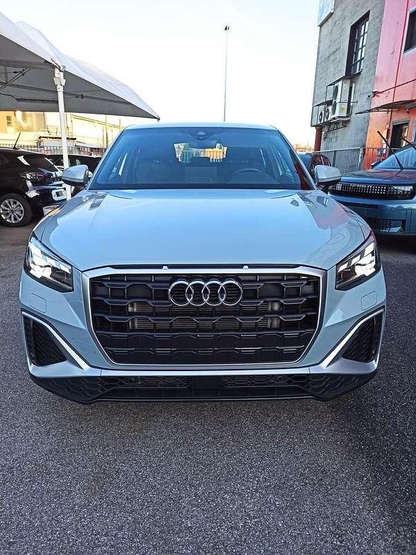 Usata Audi Q2 S-Line 150 CV (110 kW) 2025 Grigio freccia SUV