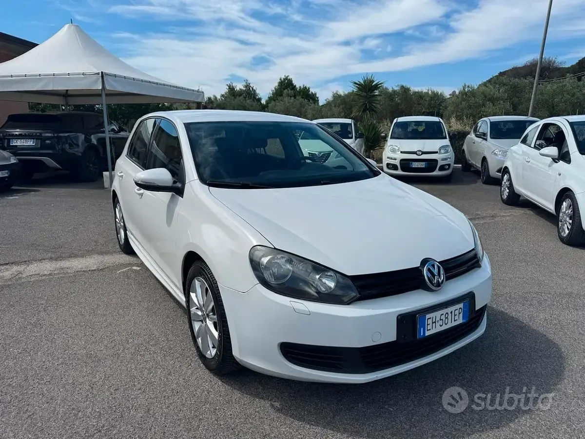 Usata VW Golf VII Trendline 105 CV (77 kW) 2012 Bianco Berlina