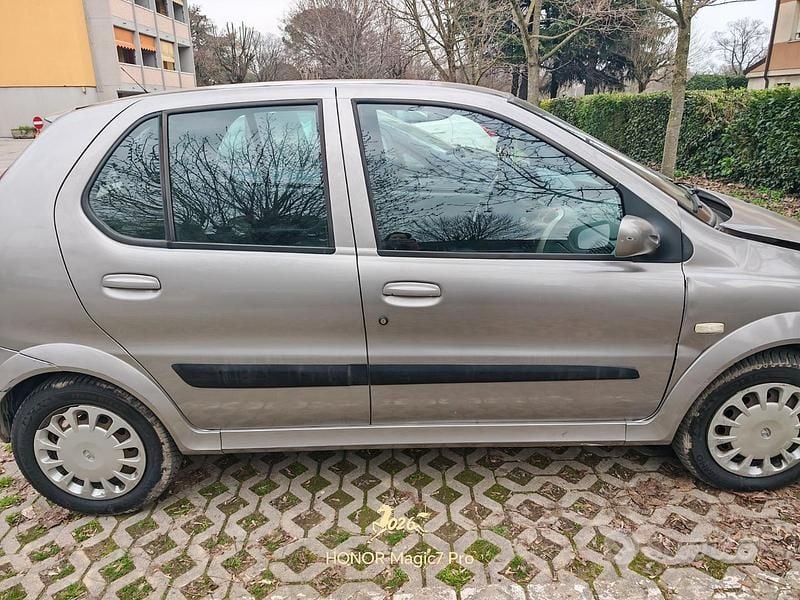 Usata Tata Indica 85 CV (62 kW) 2007 Utilitaria