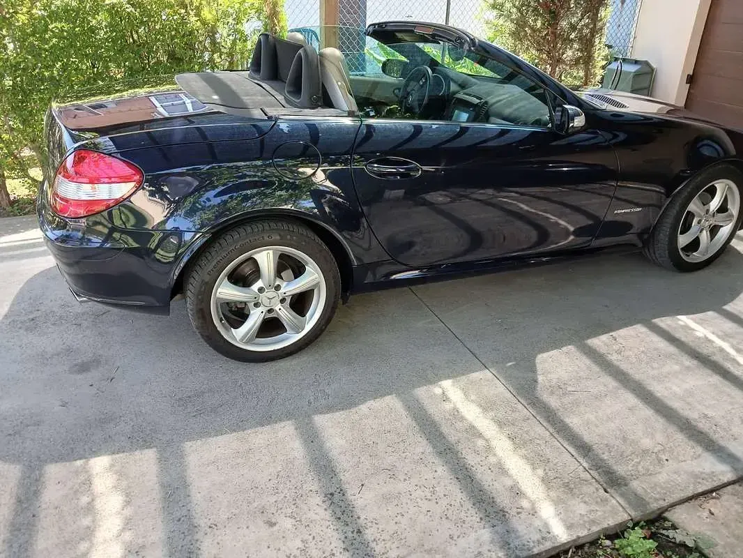 Usata Mercedes SLK200 163 CV (119 kW) 2005 Blu/azzurro Cabrio