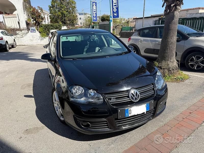 Nero Usata 2009 VW Golf VI Due volumi | 4600 € (Ottimo prezzo) - Immagine 1/4