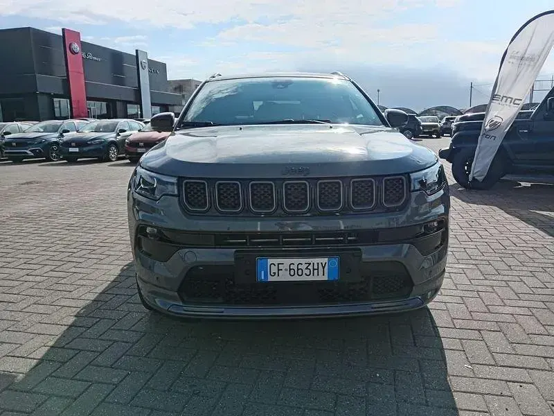 Usata Jeep Compass 241 CV (177 kW) 2021 Argento SUV