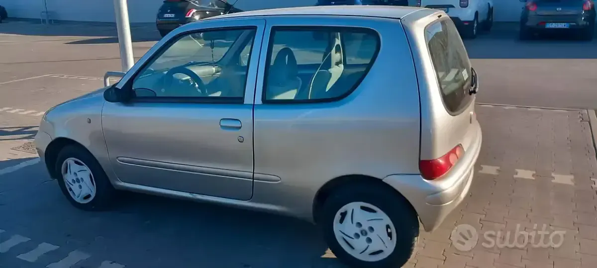 Usata Fiat 600 54 CV (39 kW) 2005 Utilitaria
