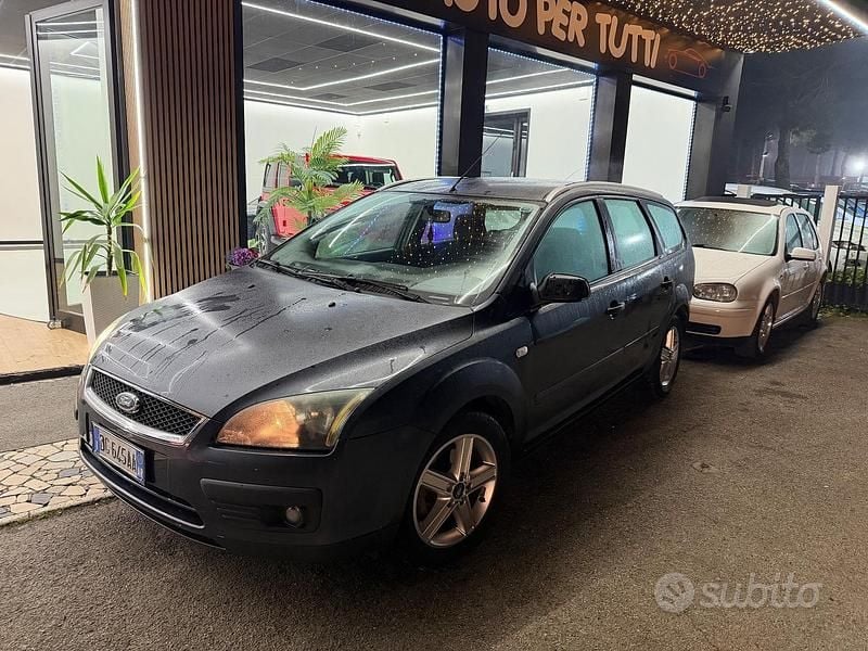 Usata Ford Focus Titanium 90 CV (66 kW) 2008 Grigio Station wagon