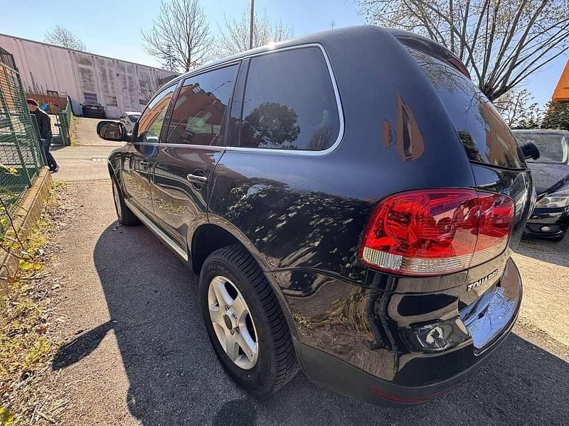 Usata VW Touareg 224 CV (164 kW) 2006 Nero SUV