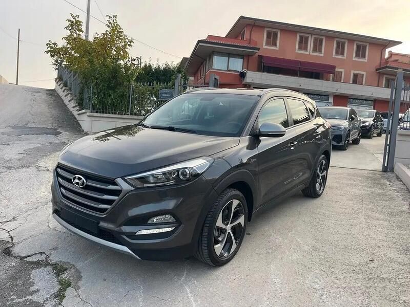 Usata Hyundai Tucson Xpossible 141 CV (103 kW) 2018 Grigio SUV