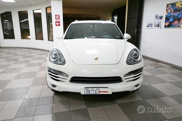 Usata Porsche Cayenne 245 CV (180 kW) 2012 Bianco SUV