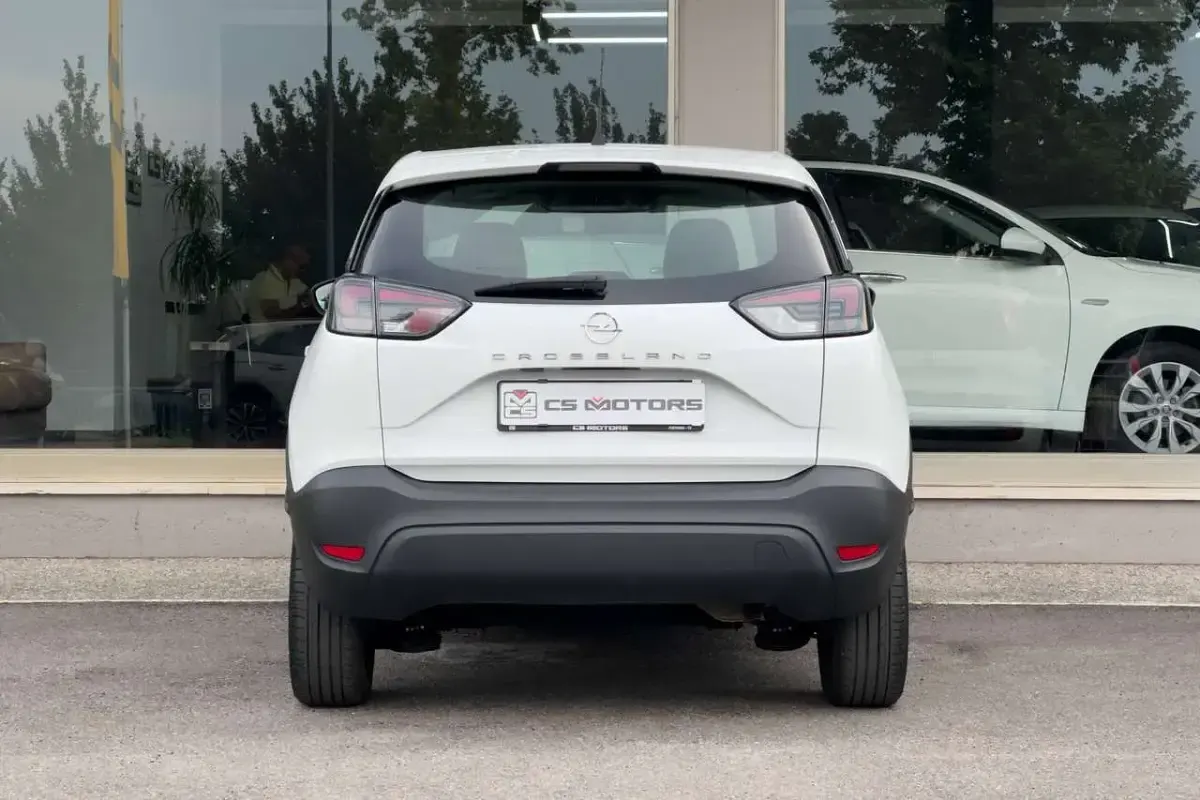 Usata Opel Crossland Elegance 110 CV (80 kW) 2023 Other SUV