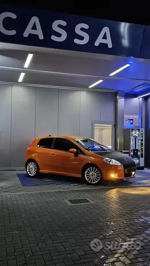 Usata Fiat Grande Punto Sport 120 CV (88 kW) 2007 Arancione Utilitaria
