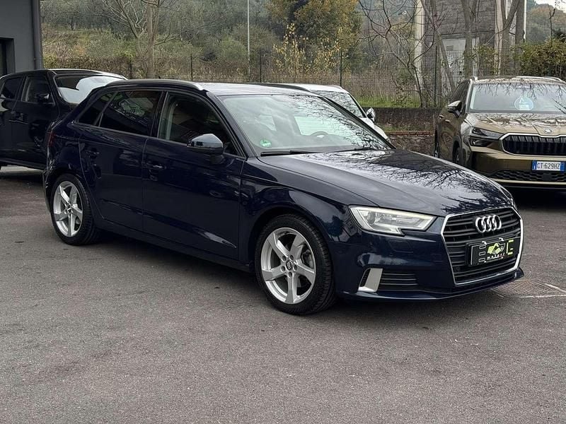Usata Audi A3 Ambiente 116 CV (85 kW) 2018 Blu/azzurro Berlina