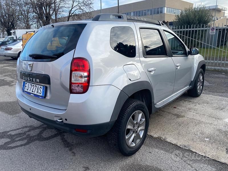 Usata Dacia Duster Ambiance 110 CV (80 kW) 2017 Grigio Station wagon