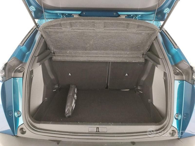 Usata Peugeot 2008 Allure 101 CV (74 kW) 2025 Blu SUV