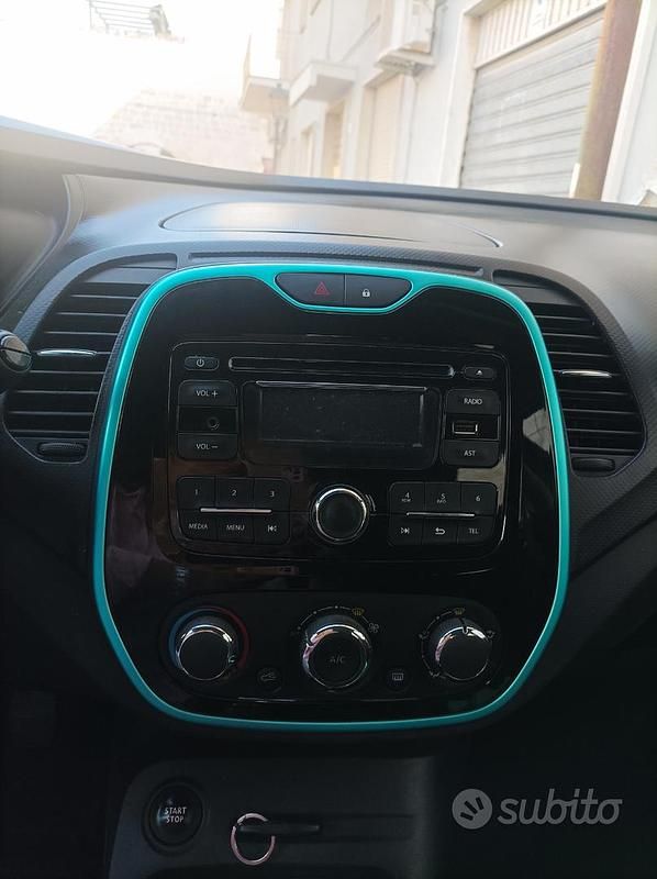 Usata 2016 Renault Captur SUV | 9500 € (Ottimo prezzo) - Immagine 1/4