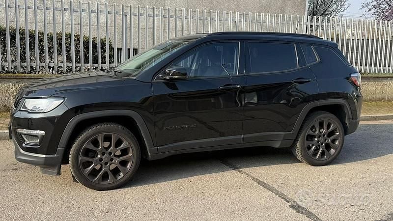 Usata Jeep Compass Night Eagle 140 CV (102 kW) 2019 Nero SUV