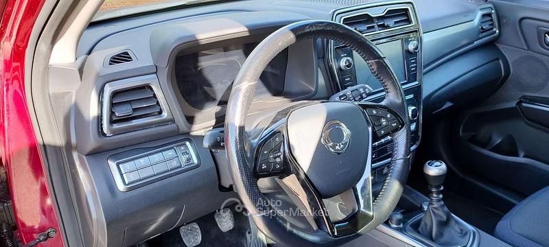 Usata Ssangyong (KGM) Tivoli 136 CV (100 kW) 2021 Rosso SUV