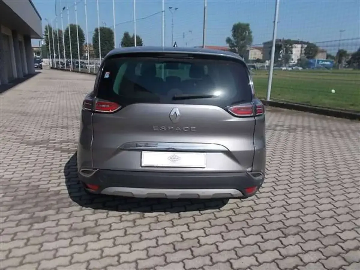 Usata Renault Espace 160 CV (117 kW) 2019 Grigio Monovolume