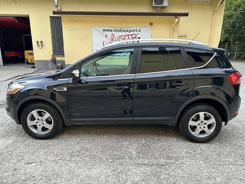 Usata Ford Kuga Individual 163 CV (119 kW) 2011 Nero SUV