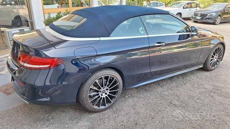 Usata Mercedes C220 Executive 169 CV (124 kW) 2018 Blu Cabrio