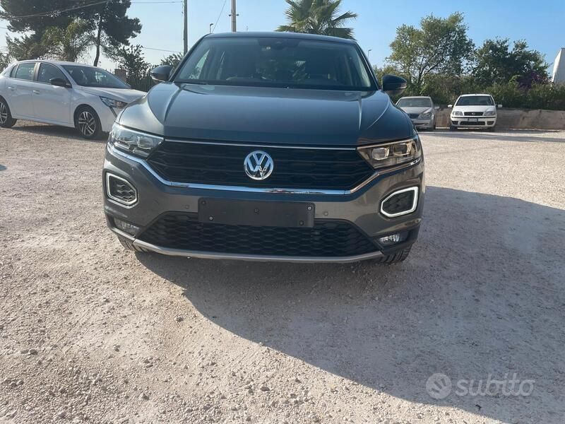 Usata VW T-Roc Advance 116 CV (85 kW) 2018 Grigio SUV