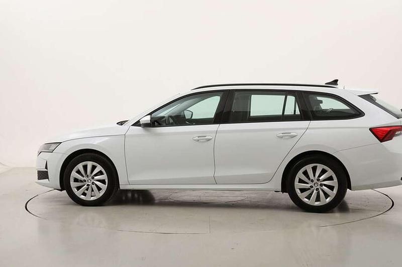 Usata Skoda Octavia Selection 150 CV (110 kW) 2024 Bianco Station wagon