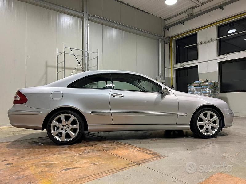 Usata Mercedes CLK200 Elegance 163 CV (119 kW) 2004 Grigio Coupé