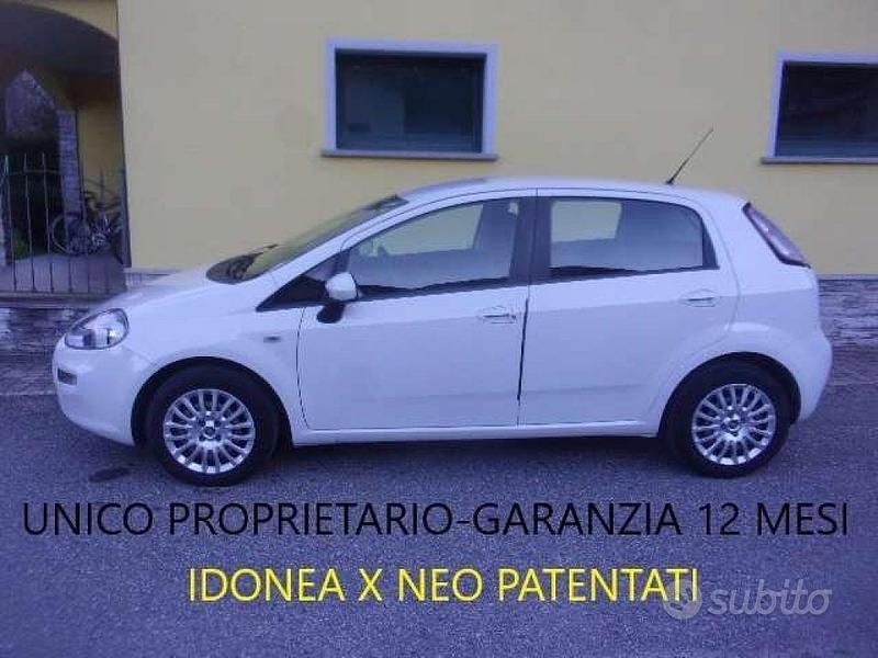 Usata Fiat Punto Easy 69 CV (50 kW) 2013 Bianco Utilitaria