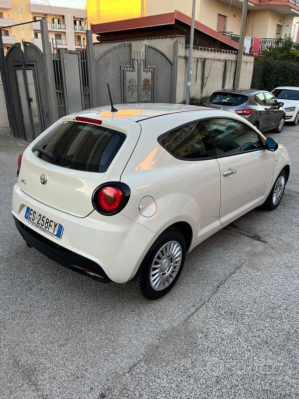 Usata Alfa Romeo MiTo 70 CV (51 kW) 2013 Bianco Utilitaria