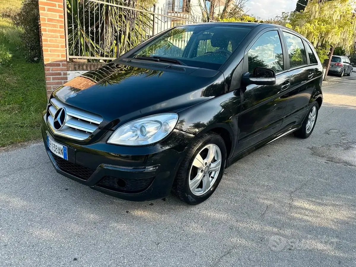 Brugt Mercedes B180 109 HK (80 kW) 2012 MPV