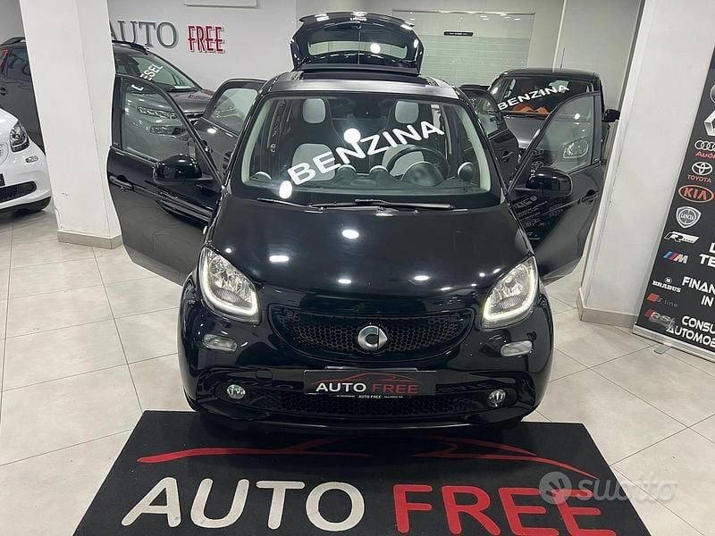 Usata Smart ForFour Passion 70 CV (51 kW) 2015 Nero Utilitaria
