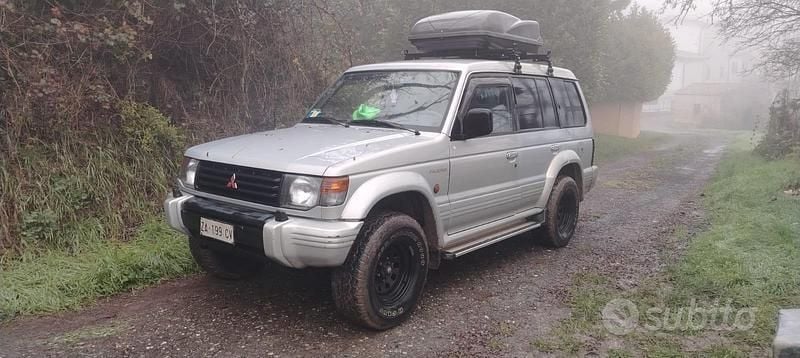 Usata Mitsubishi Pajero 99 CV (72 kW) 1994 Grigio SUV