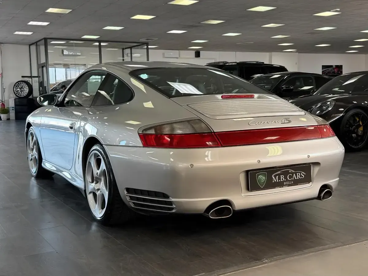 Usata Porsche 911 Carrera 4S 320 CV (235 kW) 2003 Grigio Coupé