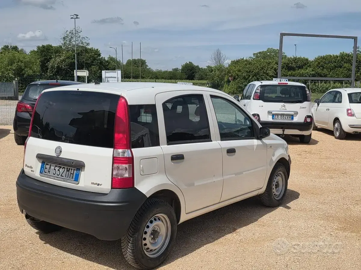 Gebraucht Fiat Panda Active 75 PS (55 kW) 2010 Weiß Kleinwagen