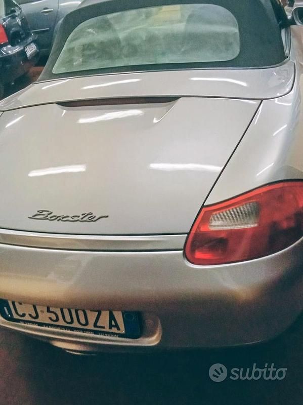 Usata Porsche Boxster 204 CV (150 kW) 1997 Grigio Cabrio