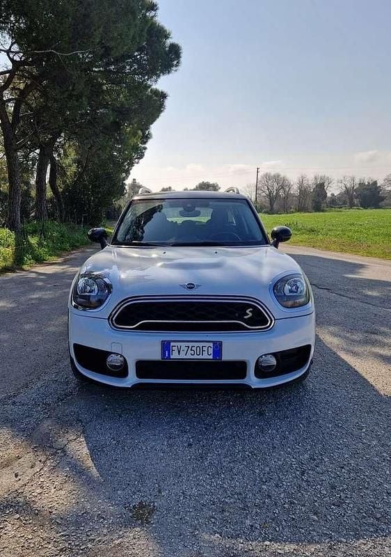 Usata Mini Cooper S Countryman Business 136 CV (100 kW) 2019 Bianco SUV