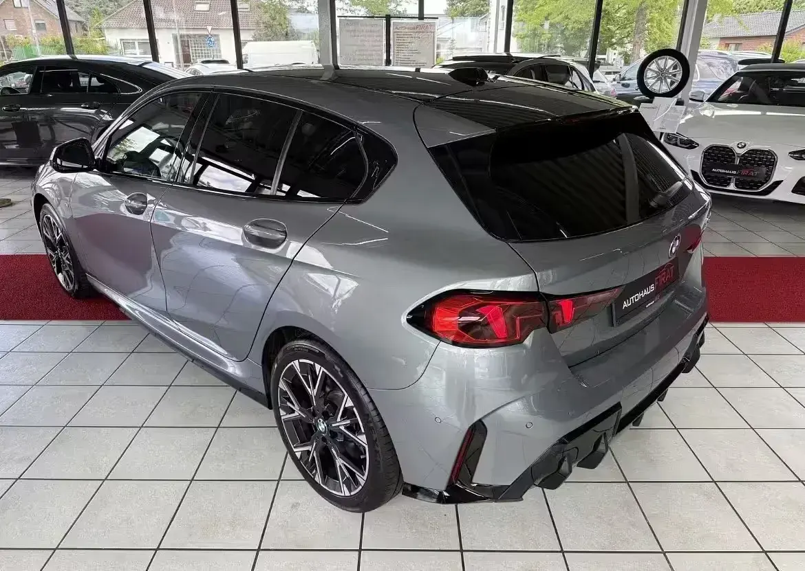 Usata BMW 120 M Sport 156 CV (114 kW) 2025 Grigio Utilitaria
