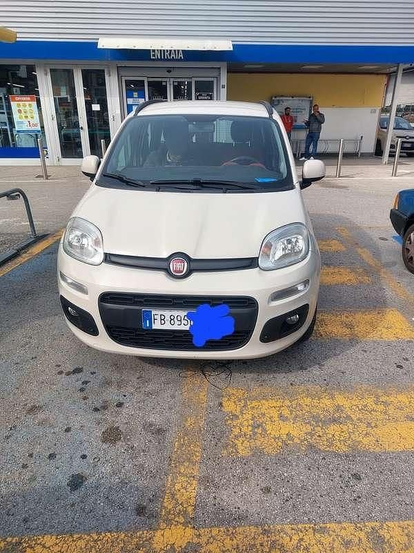 Usata Fiat Panda Lounge 80 CV (58 kW) 2015 Beige Utilitaria