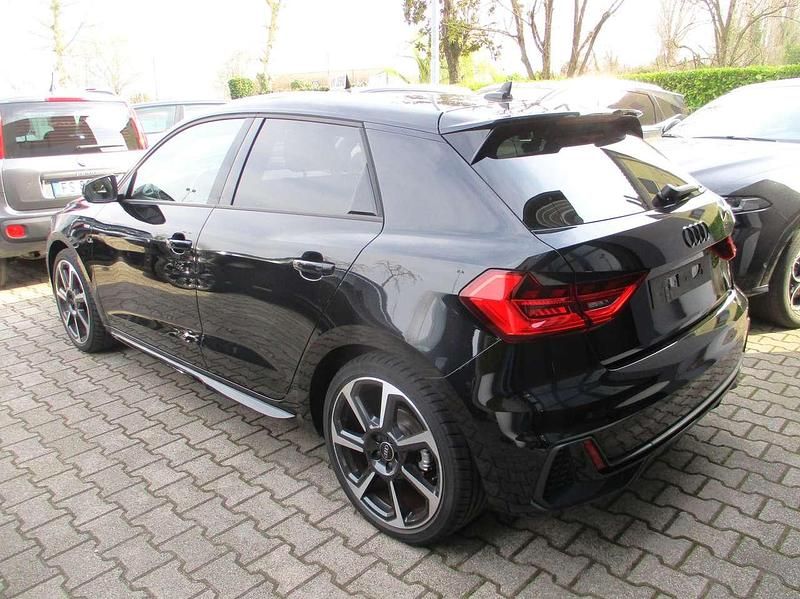 Usata Audi A1 116 CV (85 kW) 2025 Nero mythos SUV