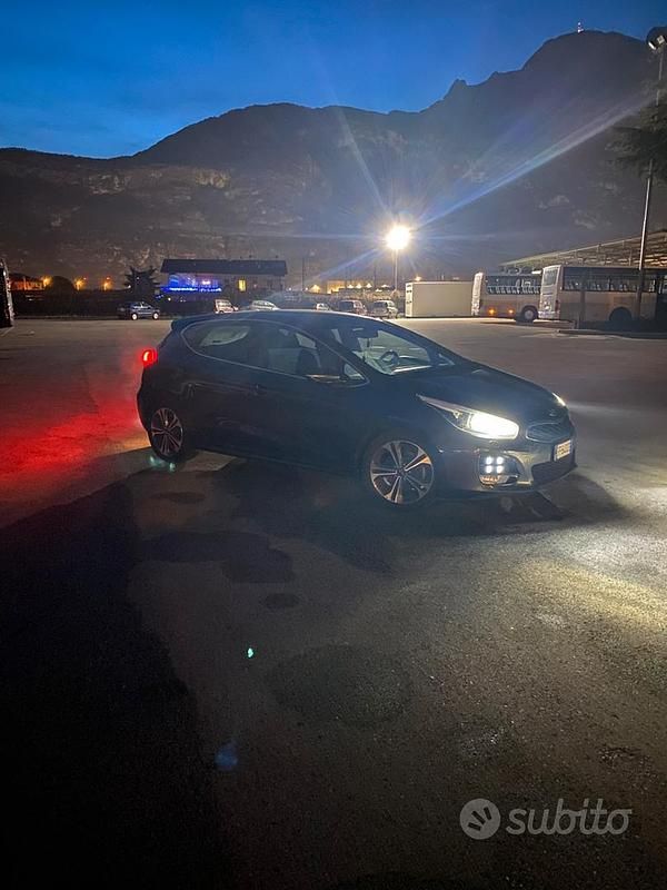 Usata Kia Ceed GT GT-Line 120 CV (88 kW) 2016 Grigio Berlina