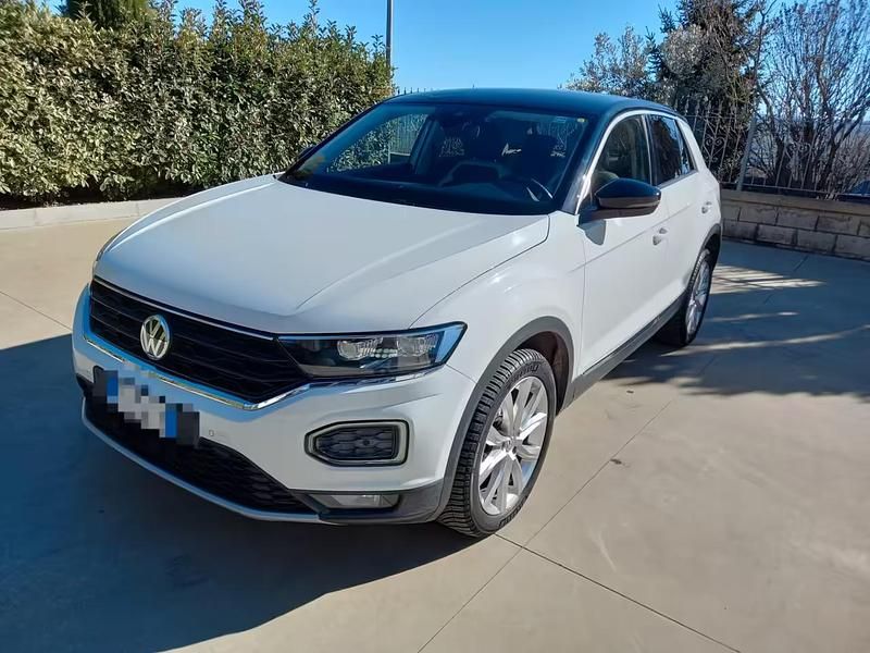 Usata VW T-Roc Business 116 CV (85 kW) 2019 Bianco SUV