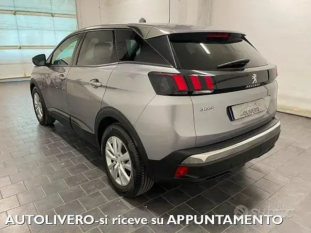 Usata Peugeot 3008 Business-Line 120 CV (88 kW) 2016 Grigio SUV