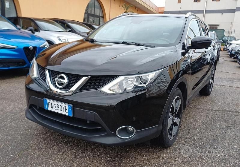 Usata Nissan Qashqai N-Connecta 110 CV (80 kW) 2016 Nero SUV