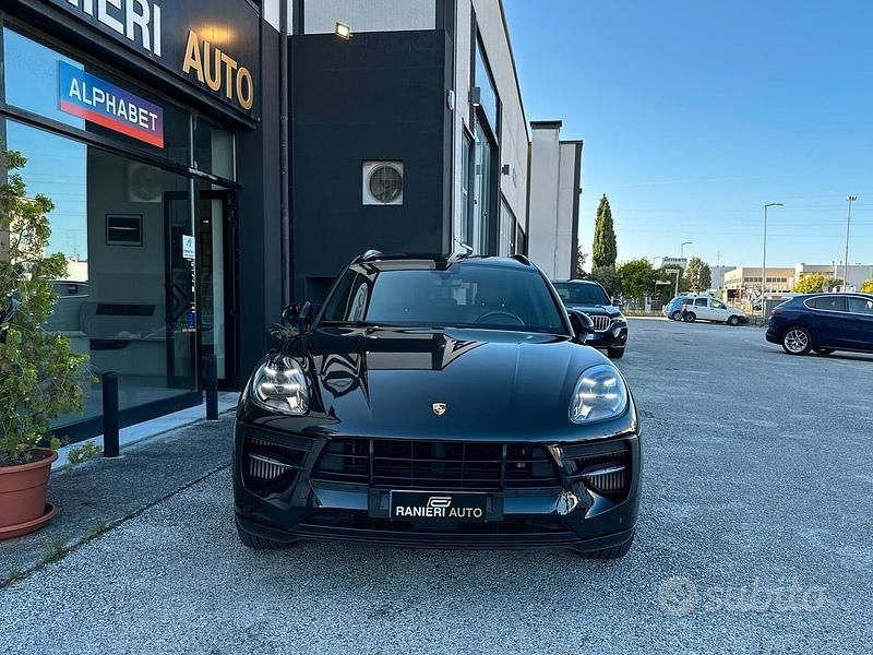 Nero Usata 2020 Porsche Macan SUV | 48.500 € (Super prezzo) - Immagine 1/4