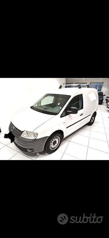 Usata VW Caddy 105 CV (77 kW) 2010 Bianco Monovolume