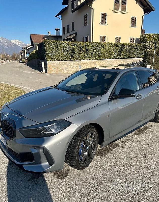 Usata BMW M135 Comfort Edition 306 CV (225 kW) 2022 Grigio Utilitaria