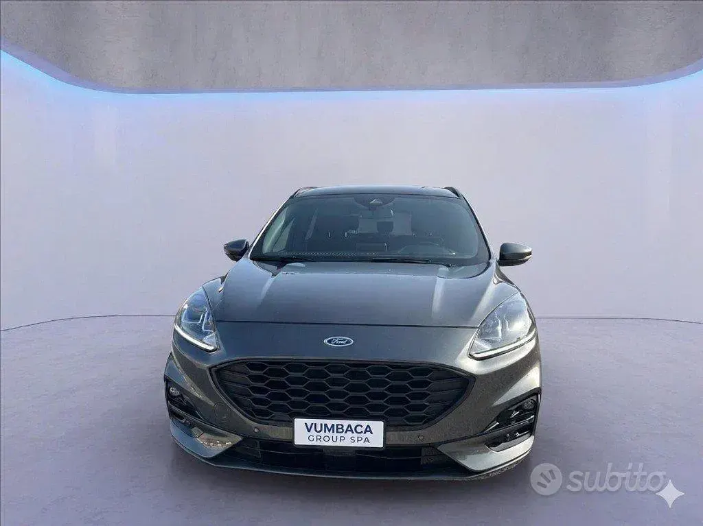 Usata Ford Kuga ST-Line 120 CV (88 kW) 2022 Grigio SUV