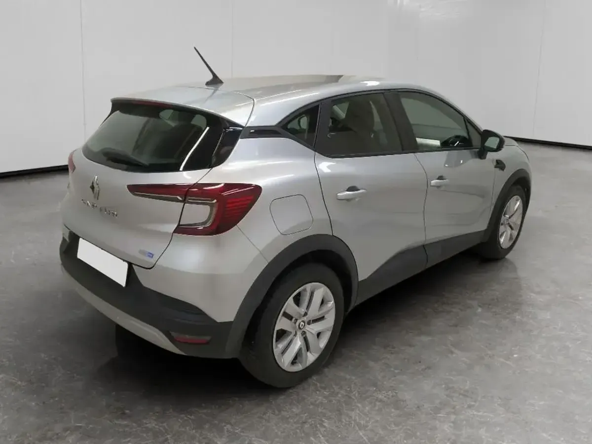 Usata Renault Captur Zen 143 CV (105 kW) 2021 Argento SUV