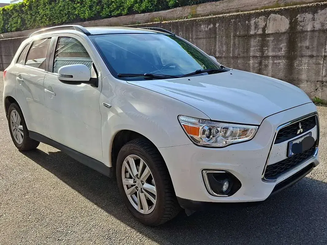 Usata Mitsubishi ASX Intense 150 CV (110 kW) 2013 Bianco SUV
