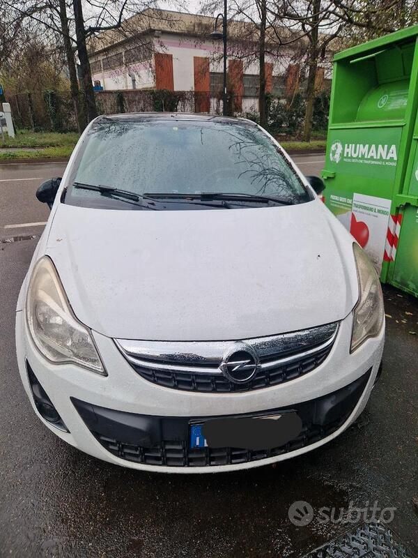 Usata Opel Corsa 80 CV (58 kW) 2011 Utilitaria