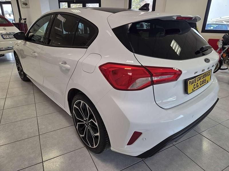 Usata Ford Focus ST-Line 150 CV (110 kW) 2020 Bianco Berlina